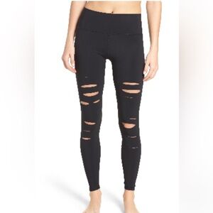 ALO Yoga Ripped Airbrush Leggings Black Size M